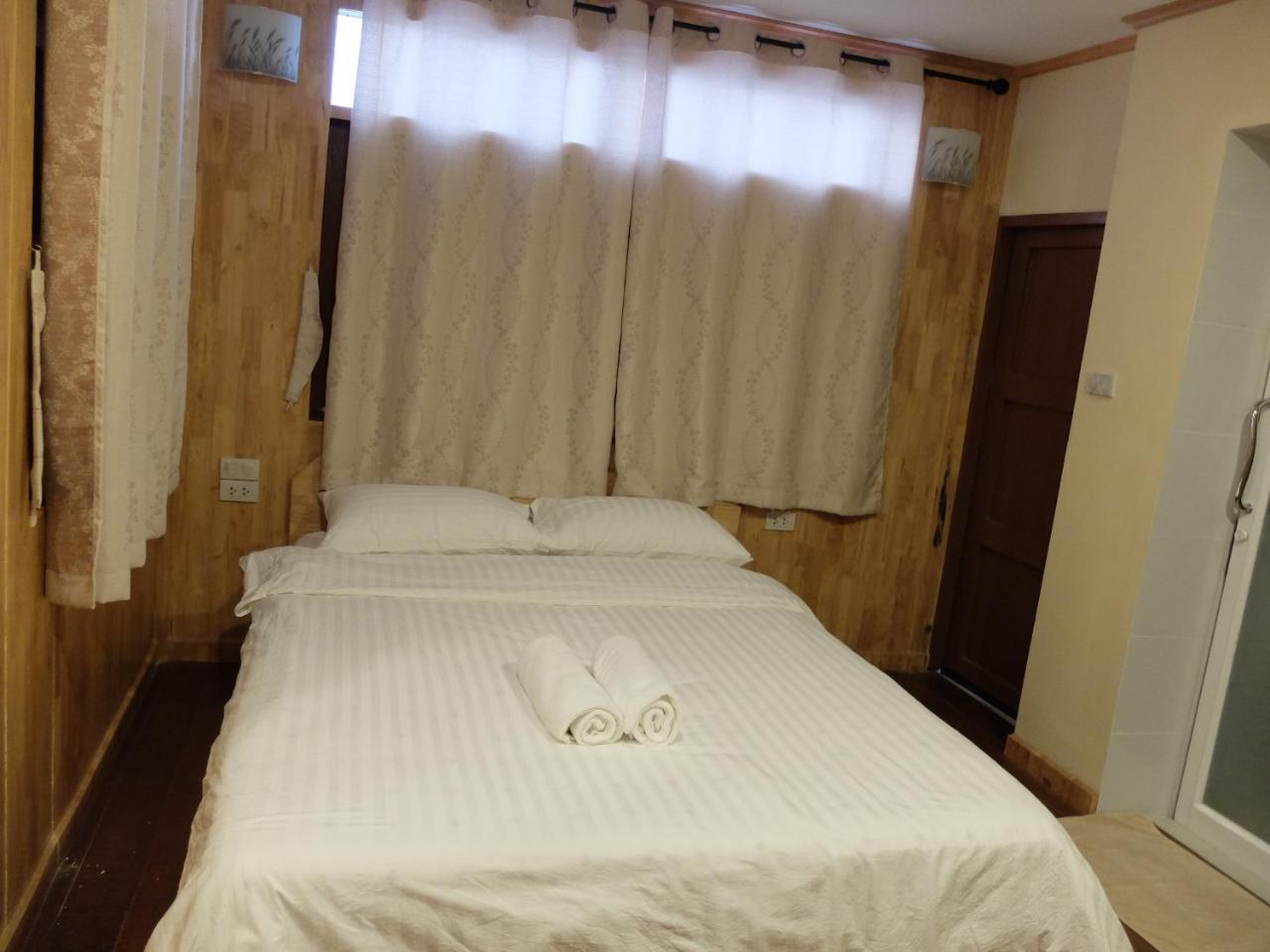 Bed In Beyt Boutique Hotel Nonthaburi Exterior photo