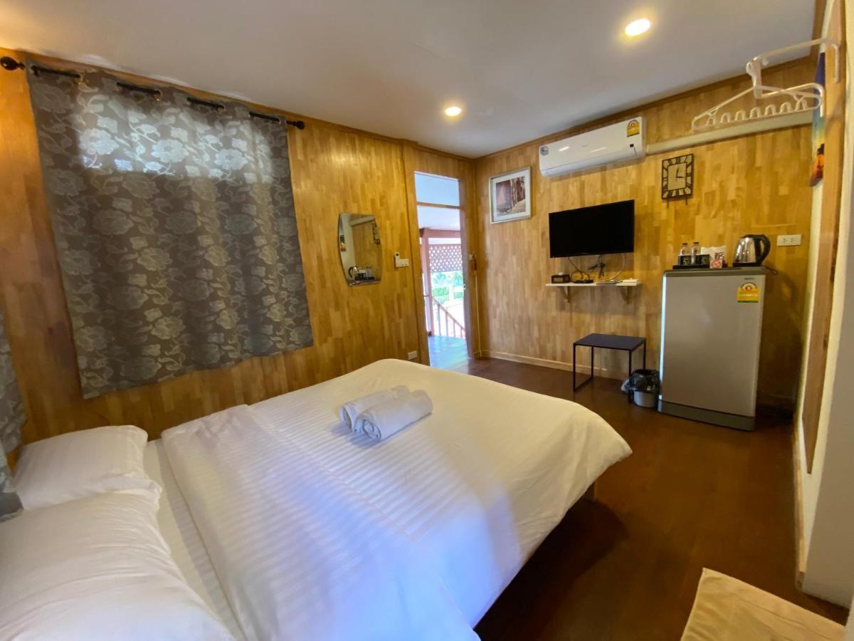 Bed In Beyt Boutique Hotel Nonthaburi Exterior photo
