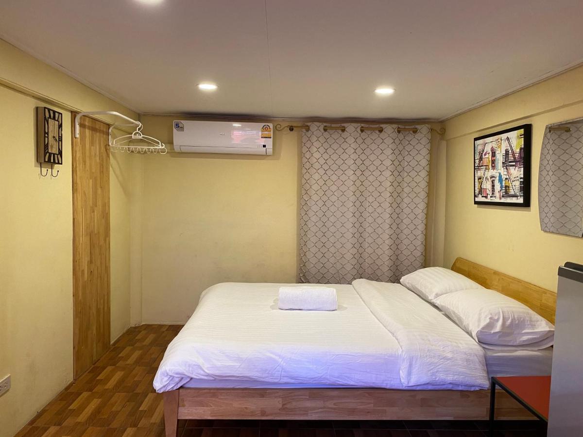 Bed In Beyt Boutique Hotel Nonthaburi Exterior photo